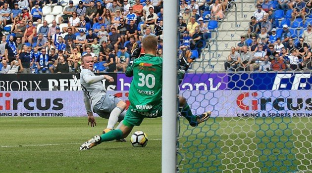 Rooney ghi bàn, Everton vẫn đứt mạch thắng trên đất Bỉ