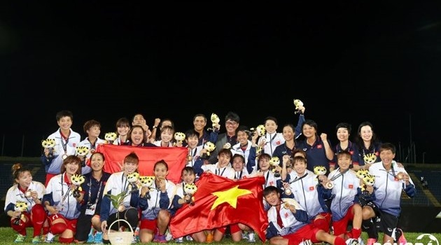 Giành huy chương vàng, ĐT bóng đá nữ Việt Nam nhận thưởng tiền tỷ