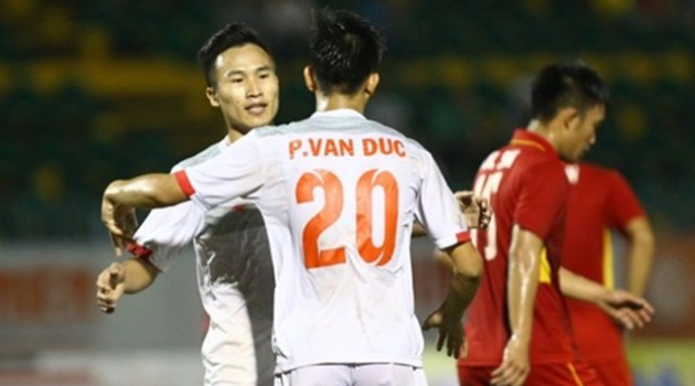 Sao trẻ HAGL lập cú đúp, U21 Việt Nam thắng dễ đàn em