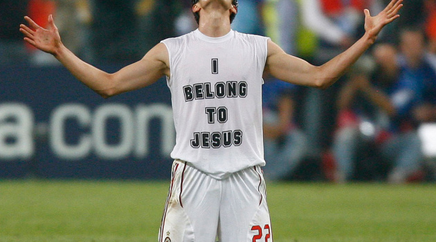 Kaka, bài thánh ca đó còn nhớ không anh?