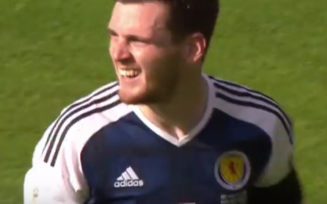 Andrew Robertson, ngôi sao gây bất ngờ nhất của Liverpool mùa này