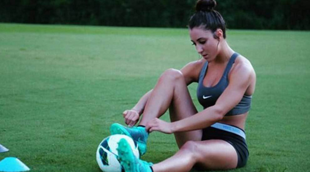 Abby Elinsky - Mỹ nhân làng túc cầu mê sao Real