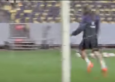 Khi những ngôi sao thế giới cũng bị ám ảnh bởi phong cách của CR7