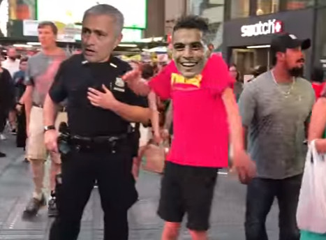 Mourinho 'đứng hình' vì khả năng quẩy của Ben Yedder