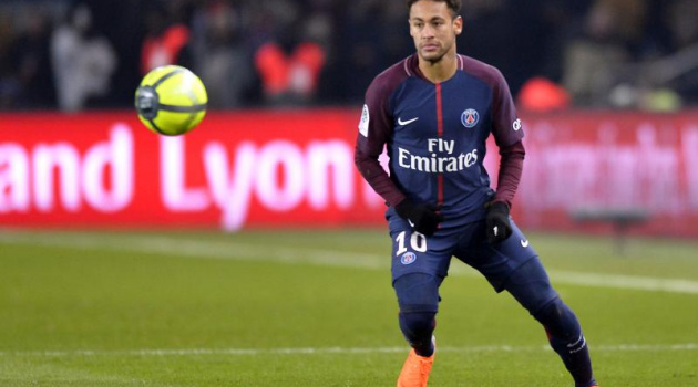HLV Emery phát ngán trước tin đồn Neymar đầu quân Real