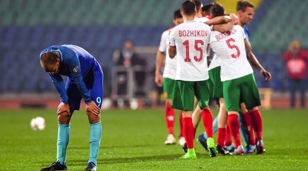 10 pha bóng thể hiện sự tinh quái của các cầu thủ