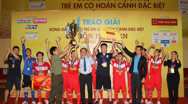 Giải trẻ em có hoàn cảnh đặc biệt 2018: Đánh bại chủ nhà TP.HCM, Hà Nội lên ngôi vô địch