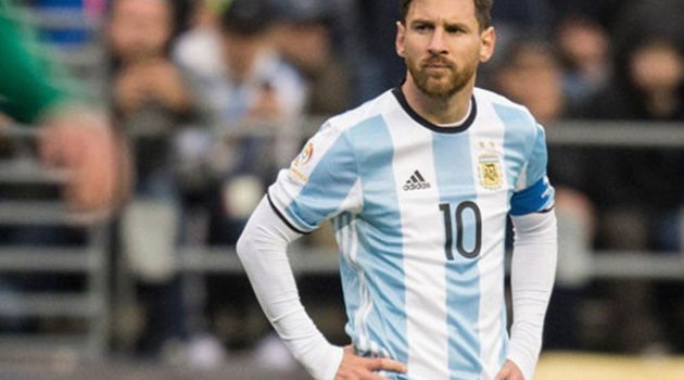Hãy quên Messi đi, Argentina là một mớ hỗn loạn tại World Cup