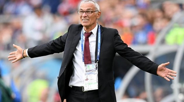 HLV World Cup đầu tiên bỏ việc sau khi kết thúc vòng bảng