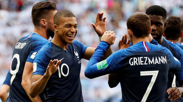 Lập cú đúp, Mbappe giờ đã 'sánh vai' cùng vua bóng đá Pele
