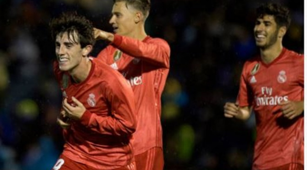 Di sản của Lopetegui làm mưa làm gió trước Melilla