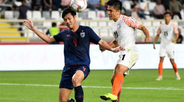 Thầy trò Rajevac bị làm nhục, báo Thái Lan và CĐV muốn Kiatisak trở lại