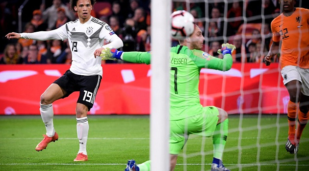 Thủ môn đối phương không dám nhìn sau cú nã đại bác của Sane