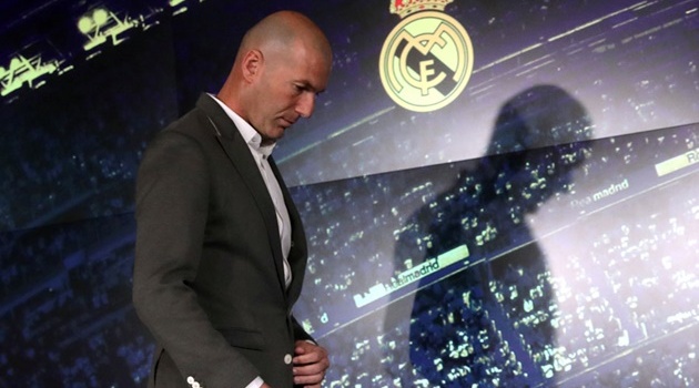 Zinedine Zidane: Yêu lại một người chưa bao giờ là dễ dàng