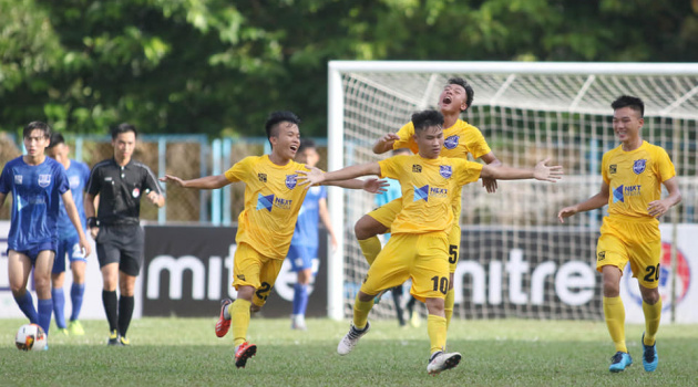 U17 Thanh Hóa bất ngờ hạ ứng viên vô địch PVF trong trận cầu 2 thẻ đỏ