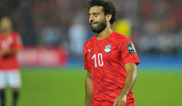 Bênh vực kẻ quấy rối, 'quả báo' đến sớm với Mohamed Salah?