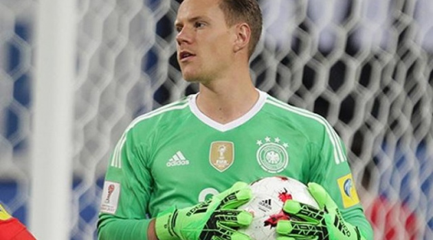 Đóng thế cho Neuer, sao Barca tiếp tục bày tỏ sự tức giận