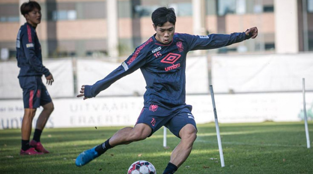Công Phượng sánh vai Messi Hàn, ra sức tập luyện chờ cơ hội ra sân ở Sint-Truiden