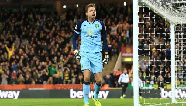 Đâu chỉ 2 quả pen, Tim Krul còn có pha cứu thua khó tin khoảng cách 3m