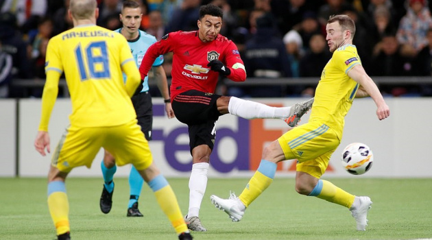 Jesse Lingard mở tài khoản trong ngày buồn của Man Utd