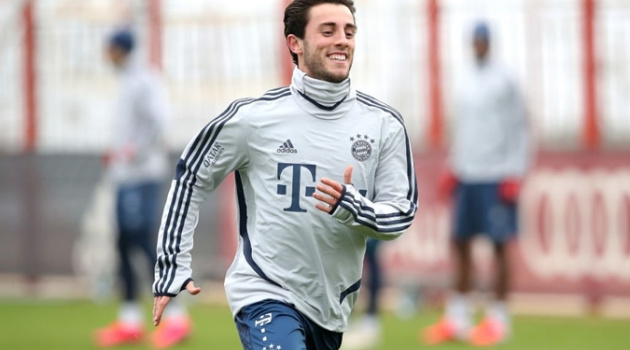 Tân binh Bayern có buổi tập đầu tiên ở câu lạc bộ mới