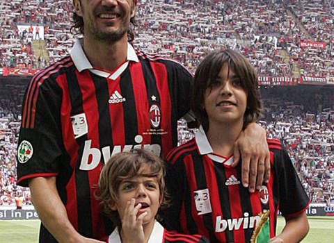 Maldini đăng đàn 'dằn mặt' con trai sau trận ra mắt cho Milan
