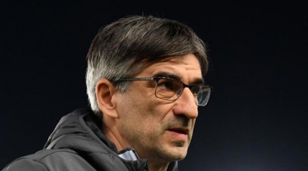HLV Verona ứa nước mắt sau khi đánh bại Juventus