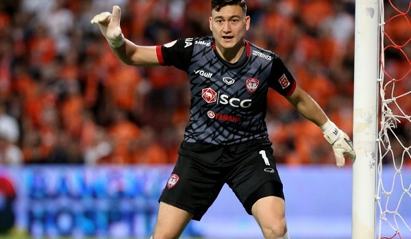 Muangthong rối ren nội bộ, tương lai Đặng Văn Lâm bất định