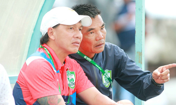 Sau Bình Phước, thêm một CLB Hạng Nhất thay tướng giữa dòng