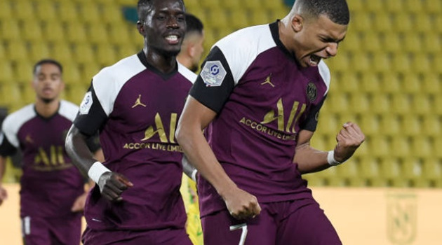 Mbappe vừa kiến tạo vừa nổ súng, PSG thắng 3 bàn trắng trên đất khách