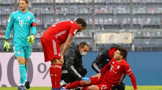 Sau Davies, Bayern Munich nhận nỗi đau không thể tả từ cục tiền vàng