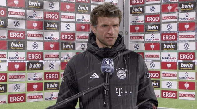 Sao Bayern 'giận cá chém thớt' phóng viên nữ