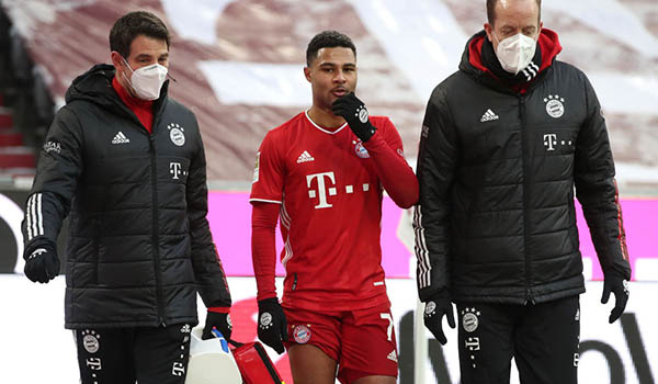 Thắng nhọc Freiburg, Bayern Munich nín thở trước chấn thương của ma tốc độ