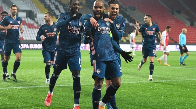 12 thống kê Slavia 0-4 Arsenal: Pepe quá đỉnh; Họng pháo hồi sinh