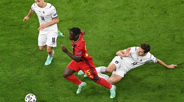 Các ông lớn nên tích sẵn tiền để mua Jeremy Doku