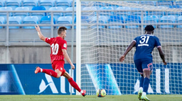Tân binh ghi dấu ấn, PSG hòa kịch tính Sevilla
