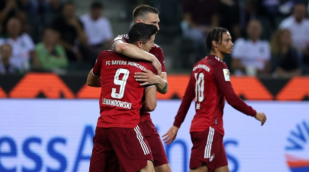Lewandowski cứu nguy, Bayern ra quân nhạt nhòa