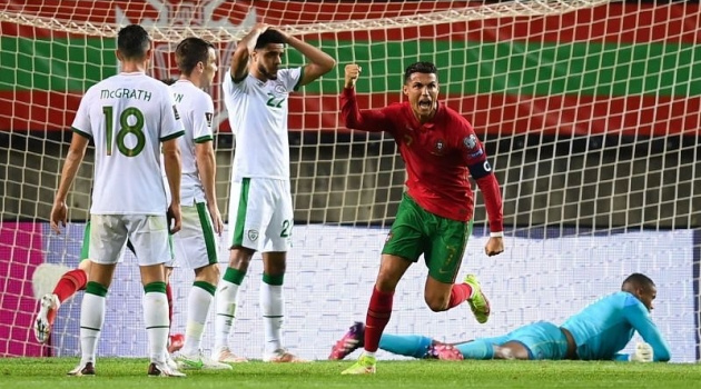 Phá vỡ kỷ lục, Ronaldo phát biểu về 2 bàn thắng Fergie Time cho Bồ Đào Nha