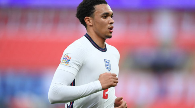 CĐV Liverpool phấn khích khi Southgate muốn Alexander-Arnold đá tiền vệ trung tâm