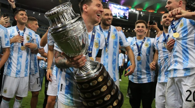 Messi được ủng hộ giành QBV