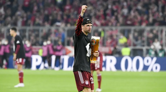 CHÍNH THỨC: Muller quyết tương lai với Bayern 