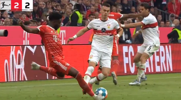 Sao Bayern tát thẳng mặt đối thủ