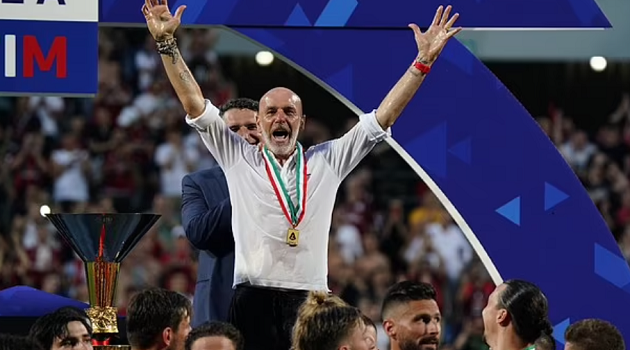 HLV Milan bị cướp huy chương vô địch Serie A