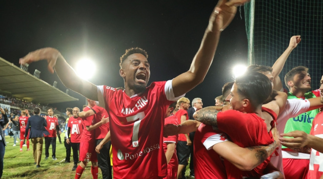 CHÍNH THỨC: 'Bố già' Berlusconi giúp Monza làm nên lịch sử sau 109 năm