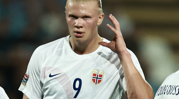 Haaland tỏa sáng ở UEFA Nations League