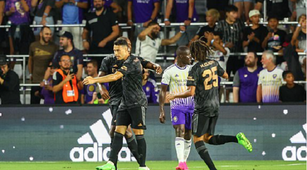 Thêu hoa dệt gấm, Arsenal có chiến thắng cách biệt thứ 2 trên đất Mỹ