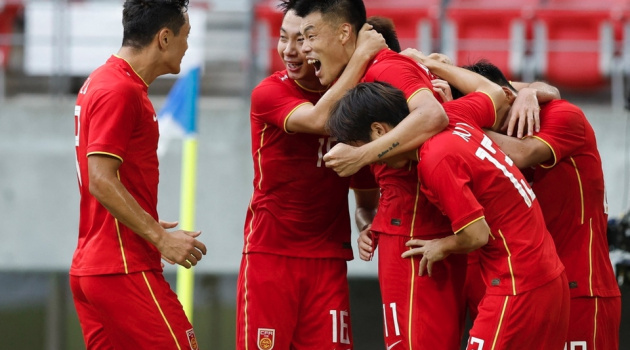 Tuyển Trung Quốc thắng nhọc nhằn Hong Kong