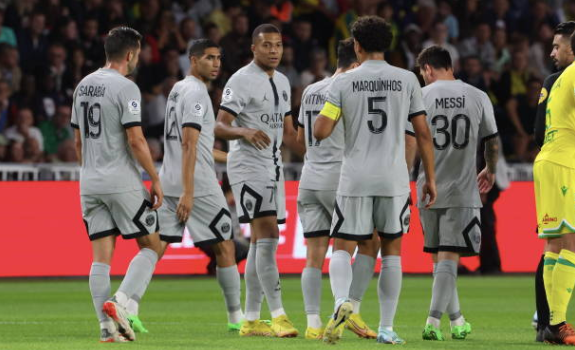 Mbappe lập cú đúp, PSG nhấn chìm đối thủ