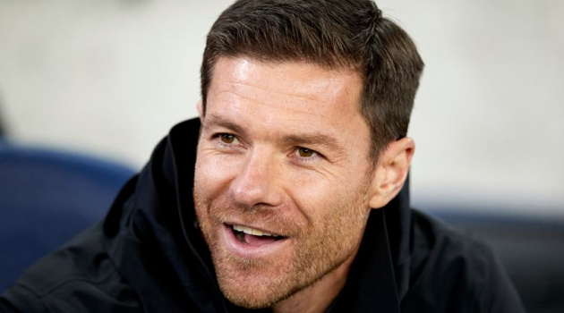 Xabi Alonso chuẩn bị cầm quân ở Champions League