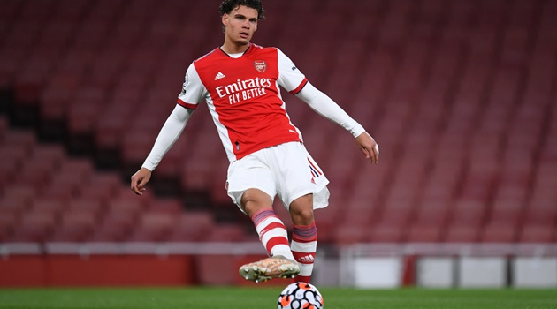 Hậu vệ Arsenal bị gạch tên khỏi World Cup